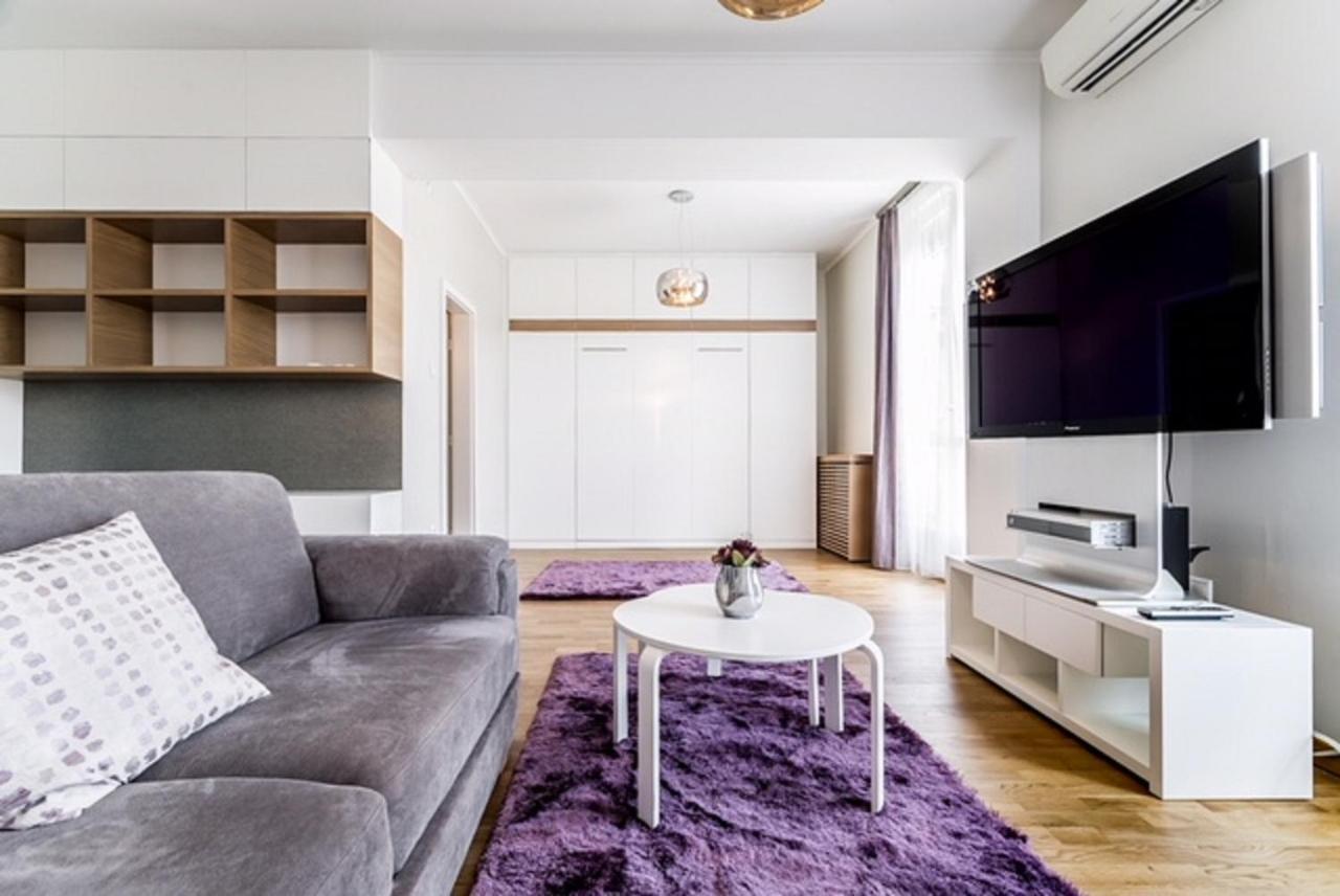 בודפשט Breathless Basilika View Elegant Flat With Balcony Need Reservation X Free Parking מראה חיצוני תמונה