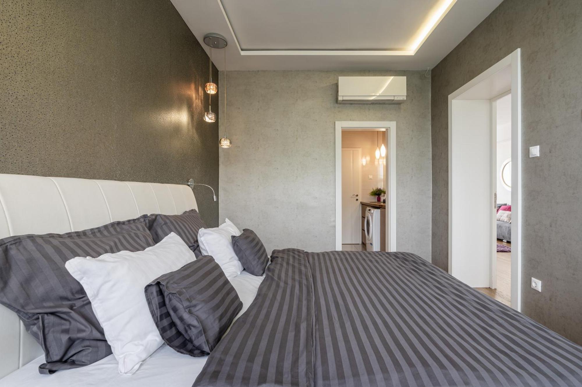 בודפשט Breathless Basilika View Elegant Flat With Balcony Need Reservation X Free Parking מראה חיצוני תמונה